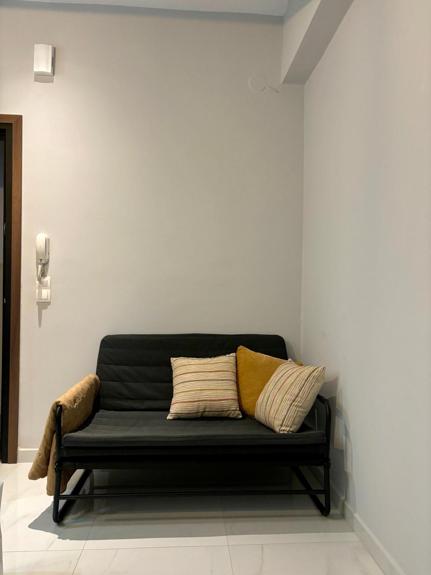 Cozy Studio In The City Center 塞萨洛尼基 外观 照片