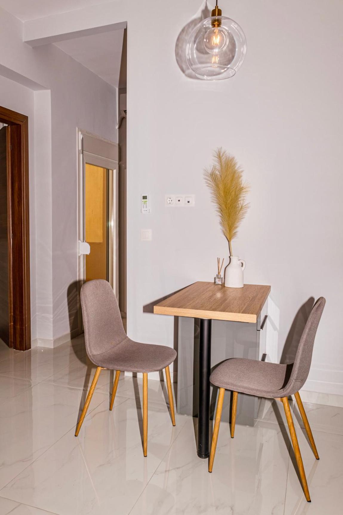 Cozy Studio In The City Center 塞萨洛尼基 外观 照片