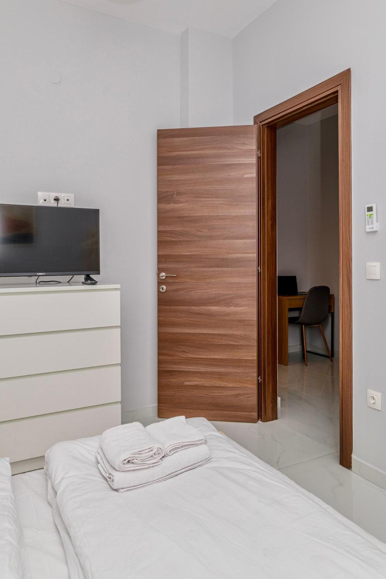 Cozy Studio In The City Center 塞萨洛尼基 外观 照片